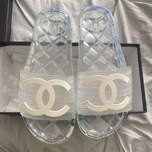 Chanel slides